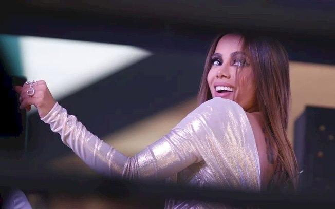 Anitta comemora vacina contra o Covid no Brasil e promete 