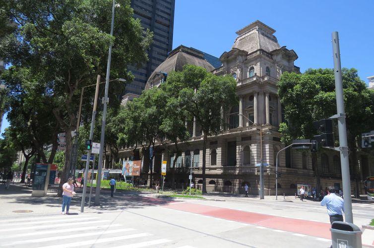 Apresentação de vídeos marca 84 anos do Museu Nacional de Belas Artes