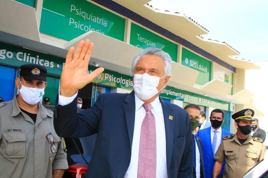 Caiado anuncia mais 140 mil doses de vacina contra Covid-19 para Goiás durante entrega do primeiro Ipasgo Clínicas