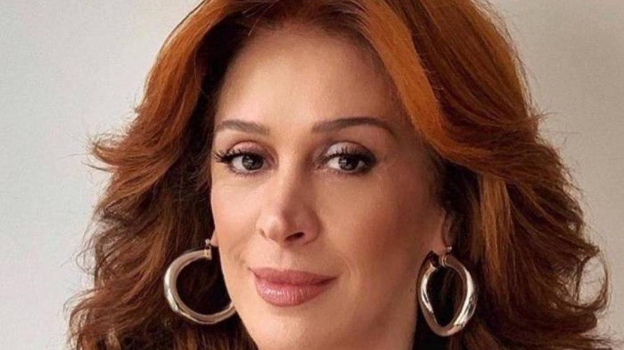 Claudia Raia defende vacina contra Covid-19 e detona negacionistas