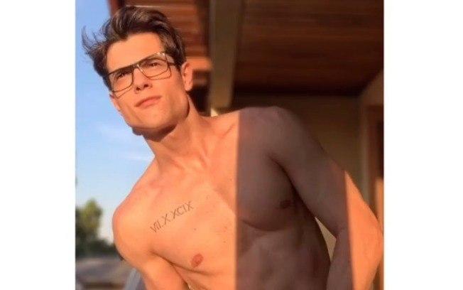 Ex-Malhação abre conta em site para postar nudes: 