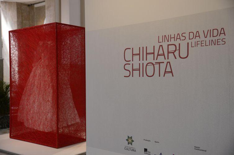 Exposição da japonesa Chiharu Shiota fica no CCBB Rio até abril