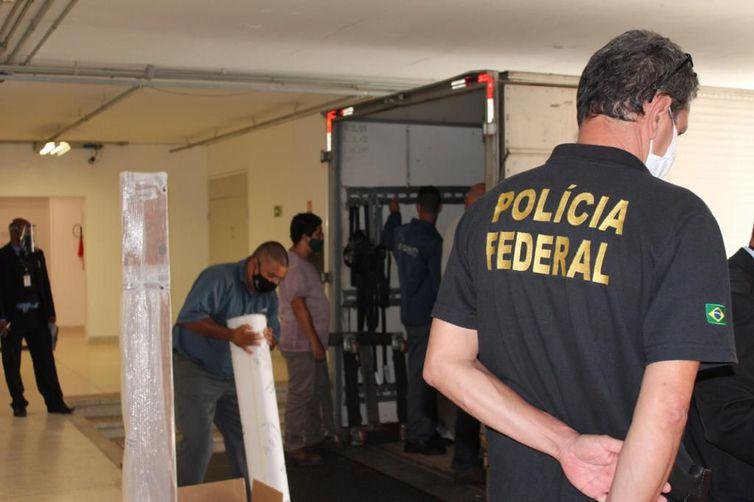 PF combate lavagem de dinheiro no Distrito Federal e em Goiás