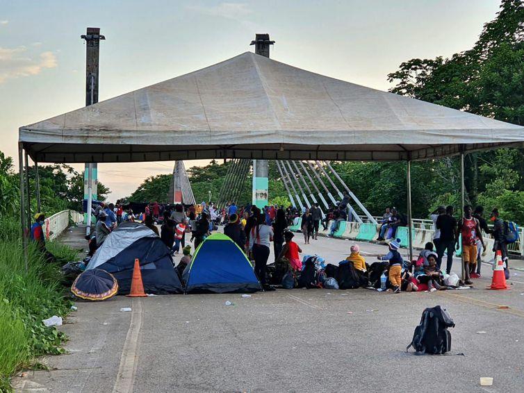 Assis Brasil, no Acre, decreta calamidade após conflito com imigrantes