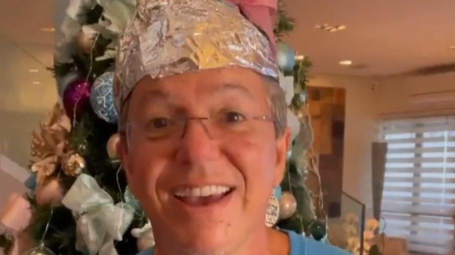 Boninho declara torcida para brasileira no Big Brother Italiano