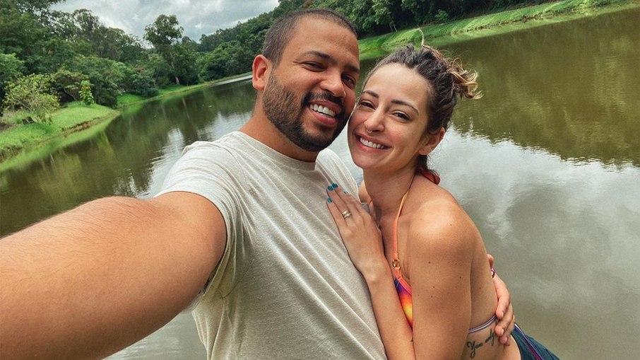 Esposa de Projota, Tamy Contro, nega que está se divorciando: 