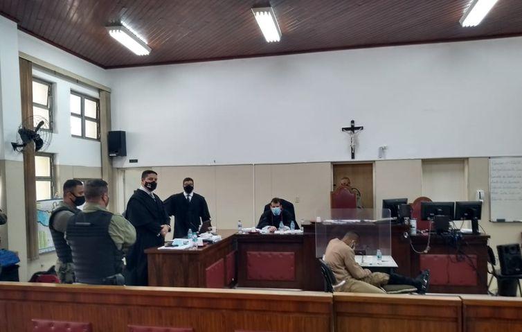 Júri popular decidirá hoje destino de acusados de chacina de Osasco