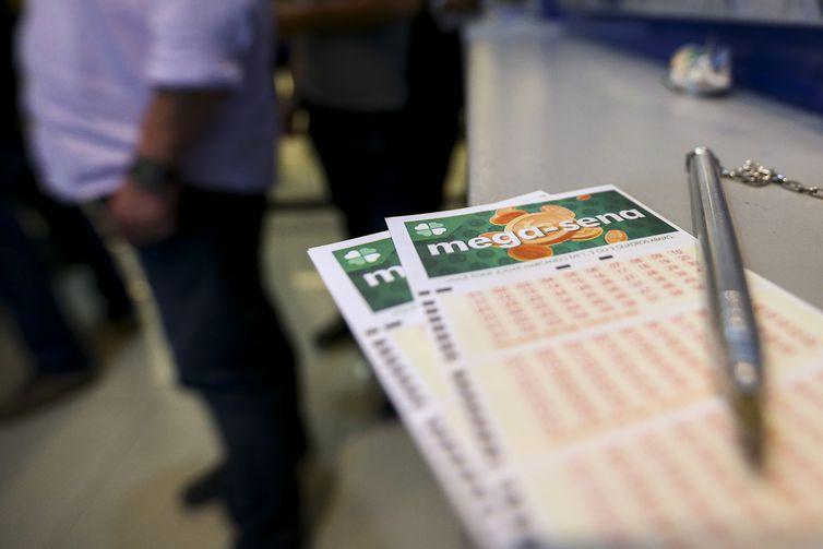 Mega-Sena acumula e prêmio vai para R$ 50 milhões