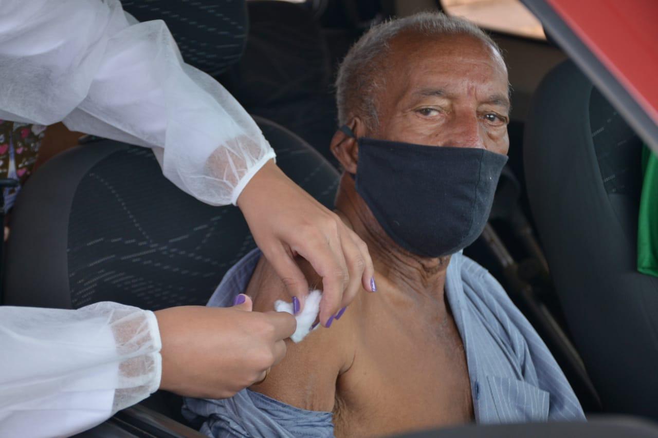 Prefeitura de Aparecida de Goiânia amplia vacinação para idosos acima de 75 anos