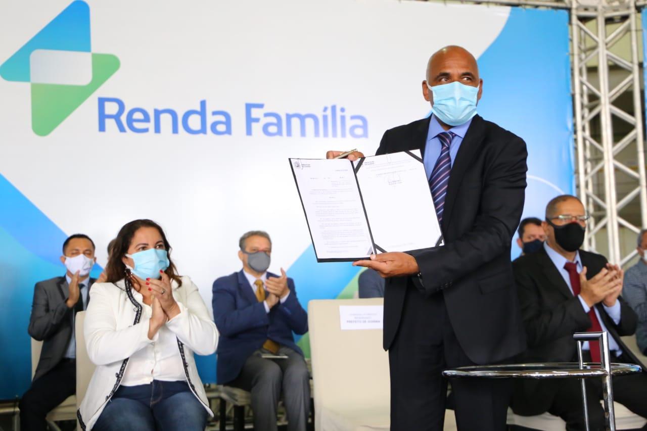 Rogério Cruz lança o Programa Renda Família em Goiânia