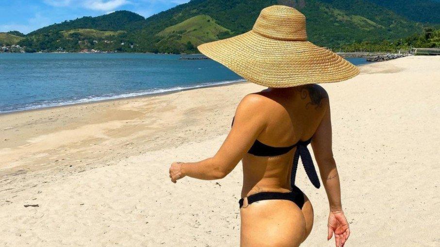 'Ando mais relaxada', revela Kelly Key sobre pressão por um corpo perfeito