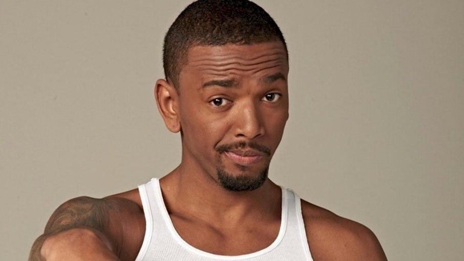 Após expor partes íntimas durante live, Nego do Borel pede desculpas