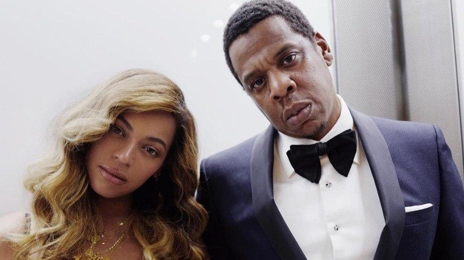 Cartão autografado por Jay-Z é vendido por R$ 576 mil