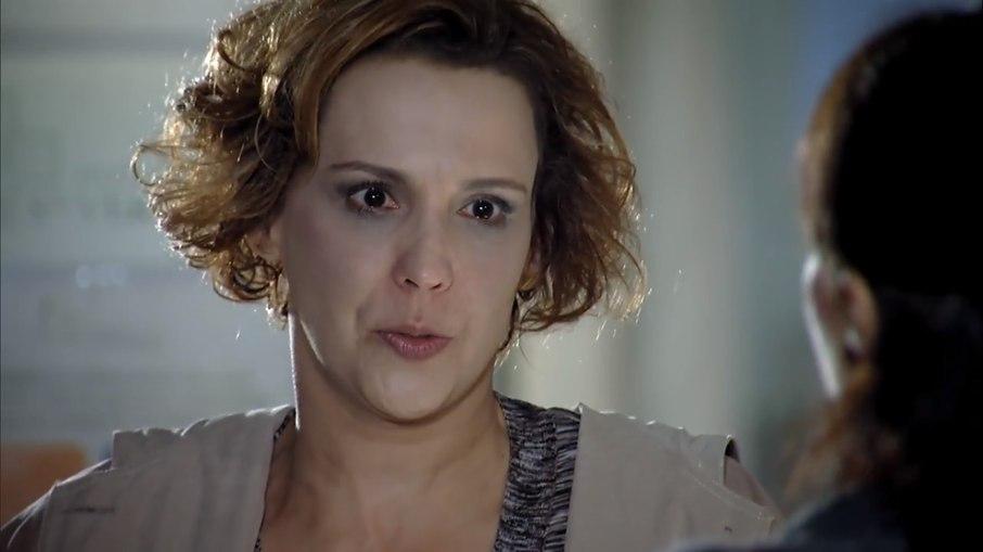 Eva expulsa Manu e Júlia de casa, em 