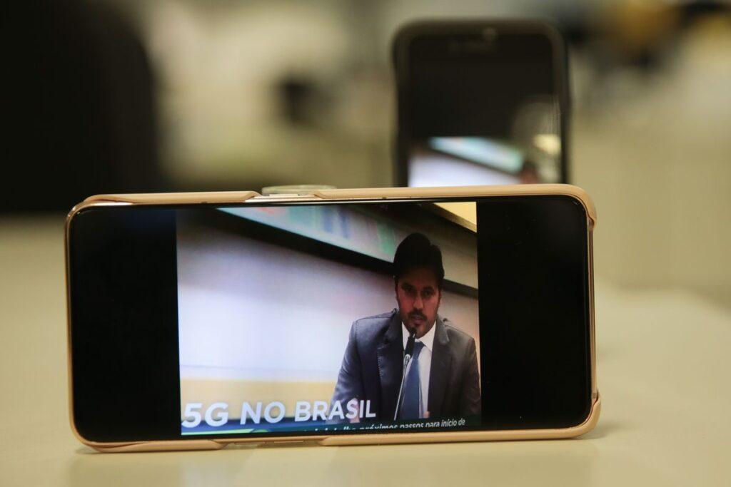 Fábio Faria fala sobre implementação do 5G no Brasil