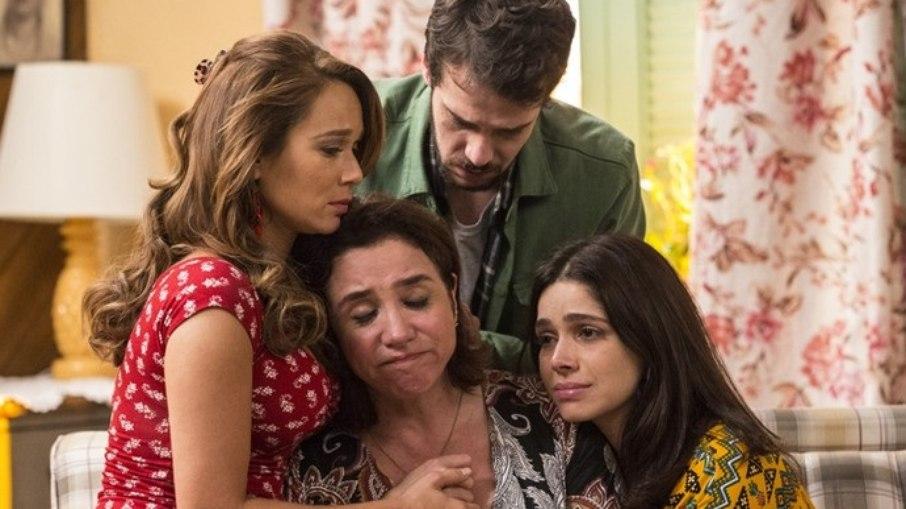 Francesca revela o segredo sobre Carmela, em 
