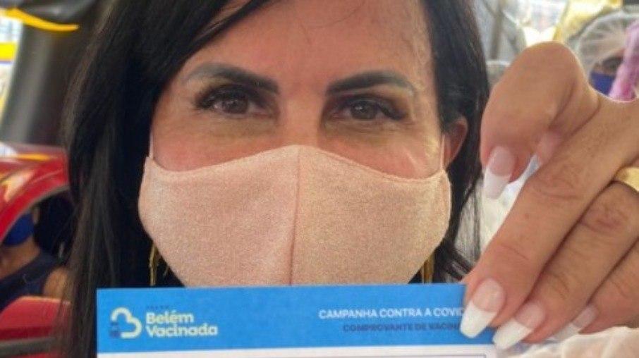 Gretchen é vacinada em Belém do Pará: 