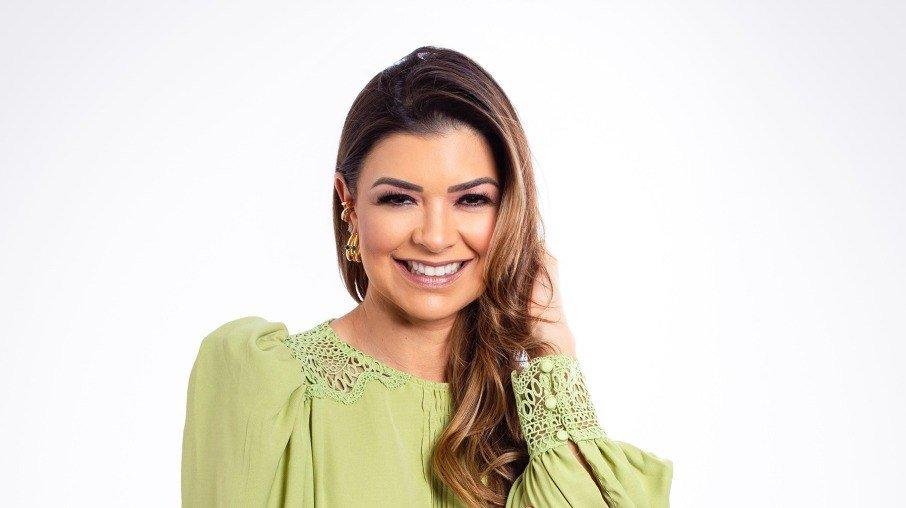 Mãe de uma menina, Amanda Françozo não descarta a possibilidade da adoção