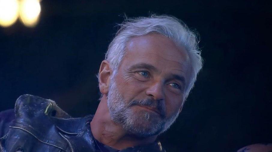 Mateus Carrieri é vacinado contra Covid-19 e diz: 