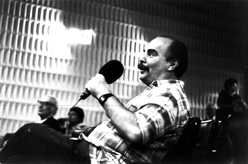 Morre radialista e produtor musical Lauro Gomes