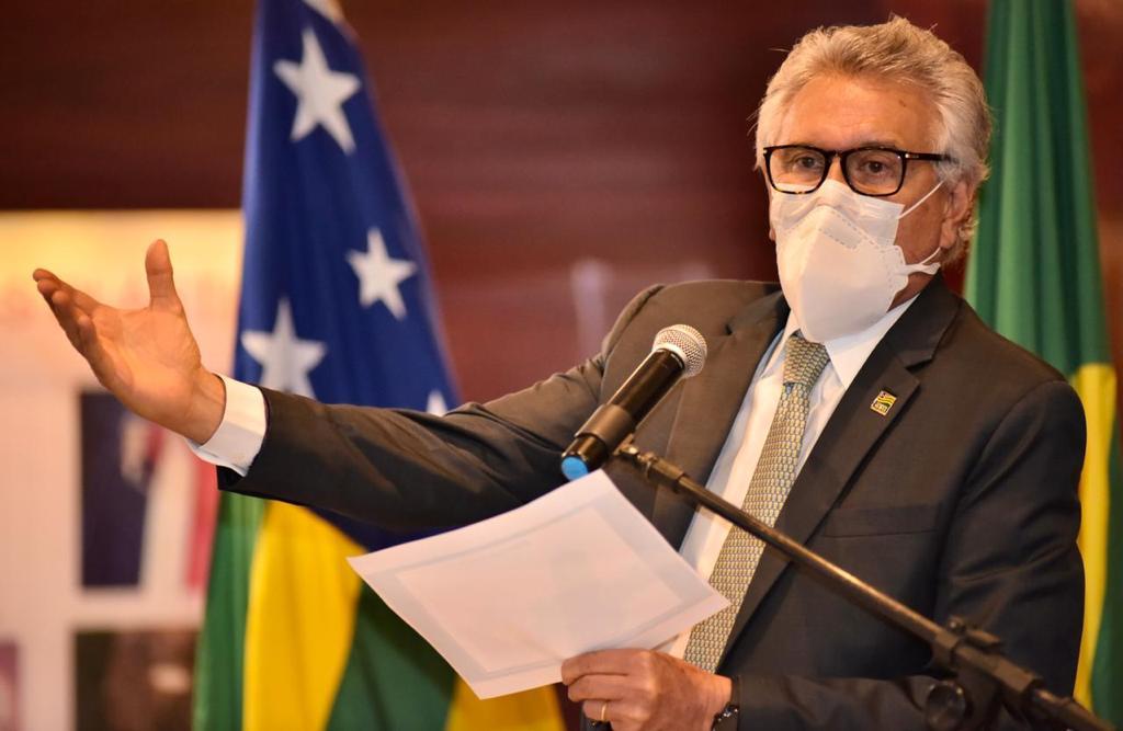“Não vou trocar vida por voto”, diz Caiado ao anunciar pacote de medidas para combate aos efeitos da pandemia de Covid19