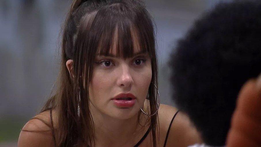 Thaís se envergonha de investidas em Fiuk: 