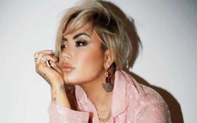 Demi Lovato teve crise de ansiedade ao ver sua série no YouTube