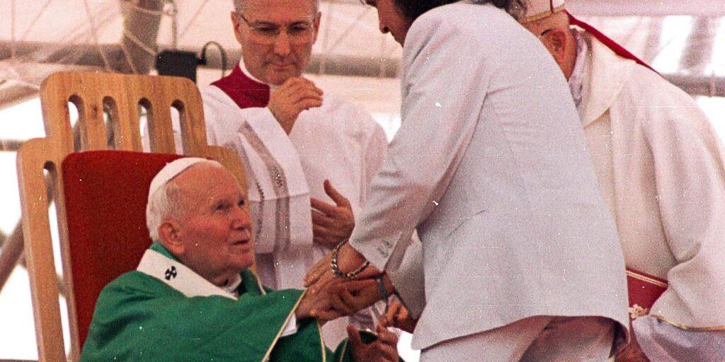 Hoje é Dia: rei Roberto Carlos completa 80 anos