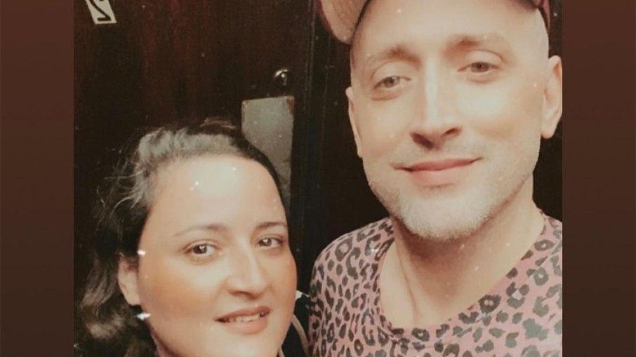 Irmã de Paulo Gustavo aparece confiante após divulgação de novo boletim médico