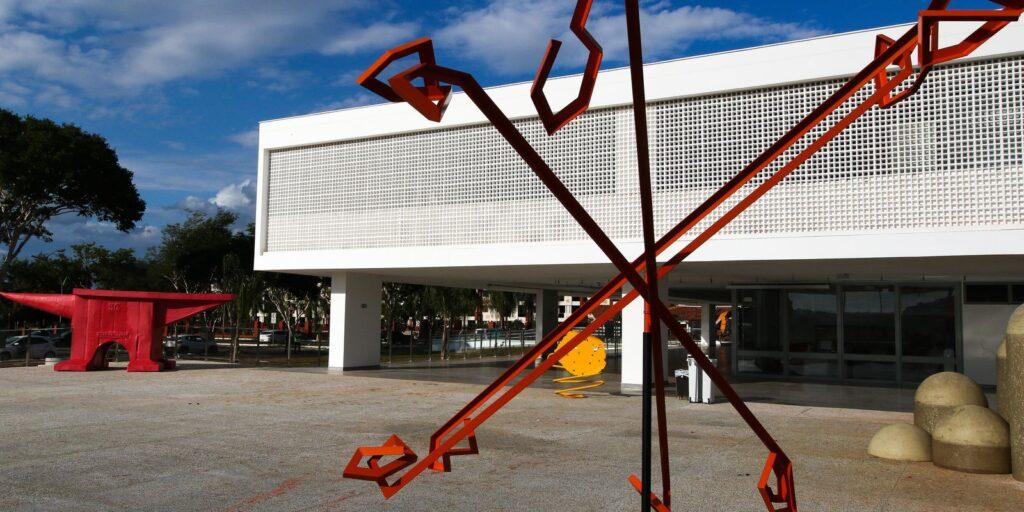 Museu de Arte de Brasília é reinaugurado