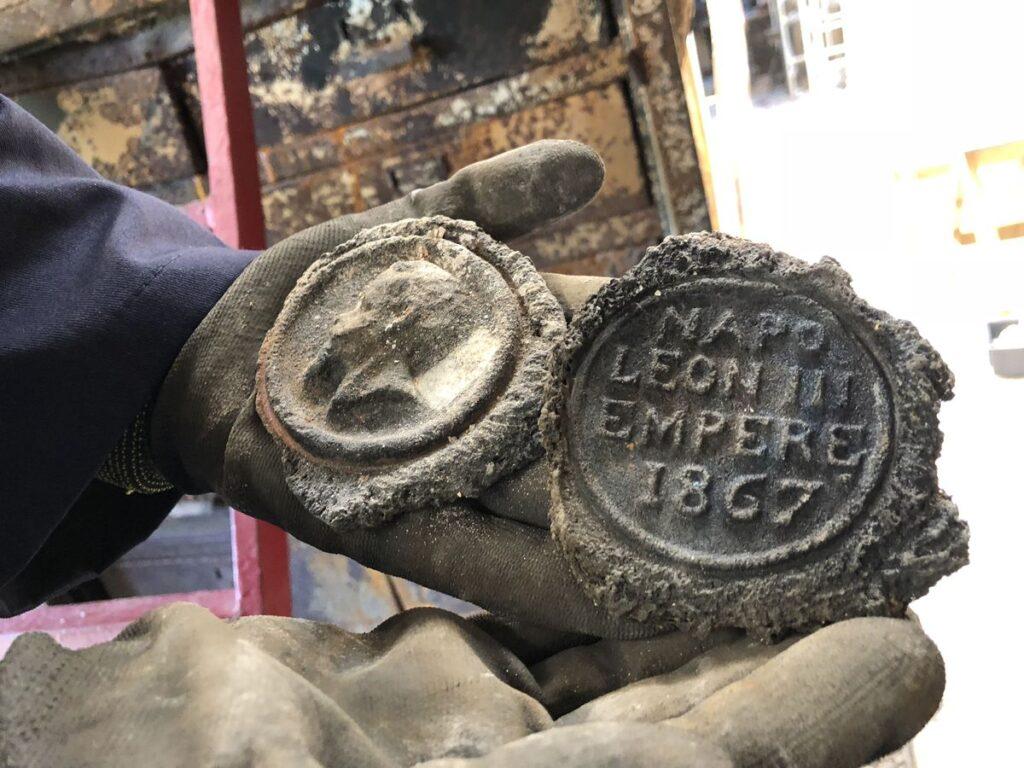 Museu Nacional lança livro sobre resgate de acervo atingido por fogo