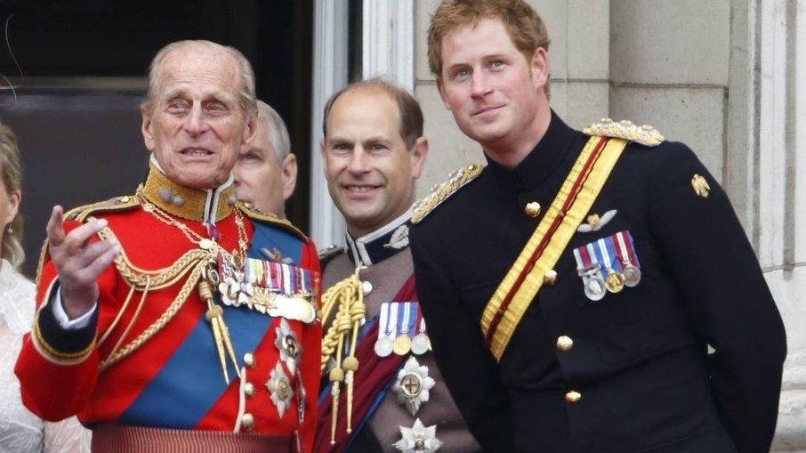Sem Meghan, Harry irá ao funeral do príncipe Philip