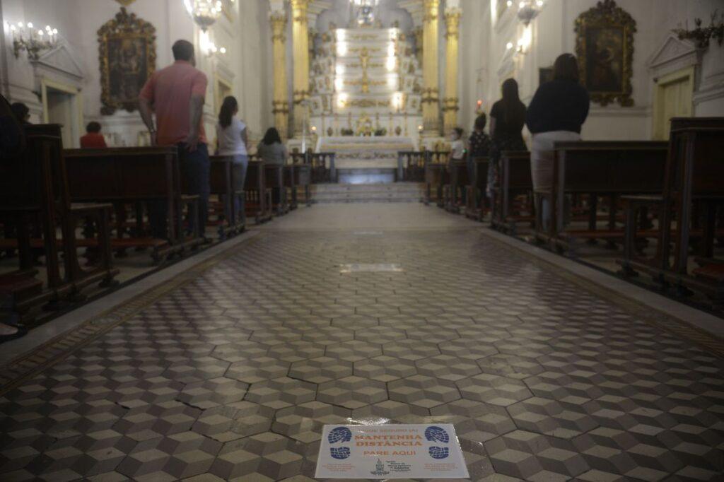 Semana Santa no Rio tem missas para fiéis, com 30% de presença