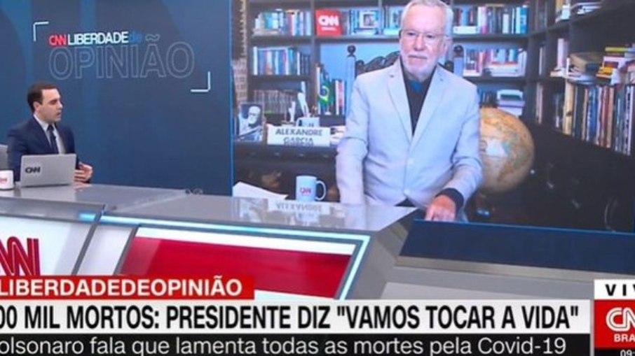 Alexandre Garcia se revolta e ameaça se demitir ao vivo na CNN Brasil