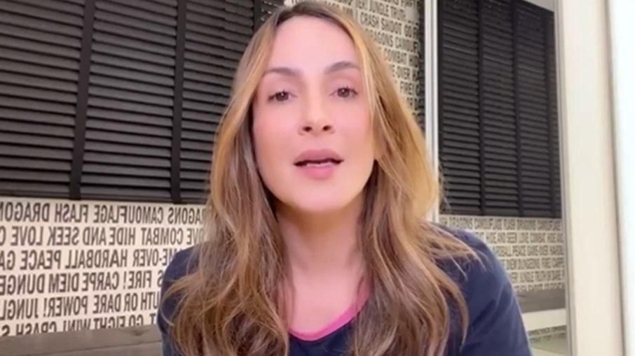 Claudia Leitte pede desculpa por não se posicionar sobre a pandemia em programa