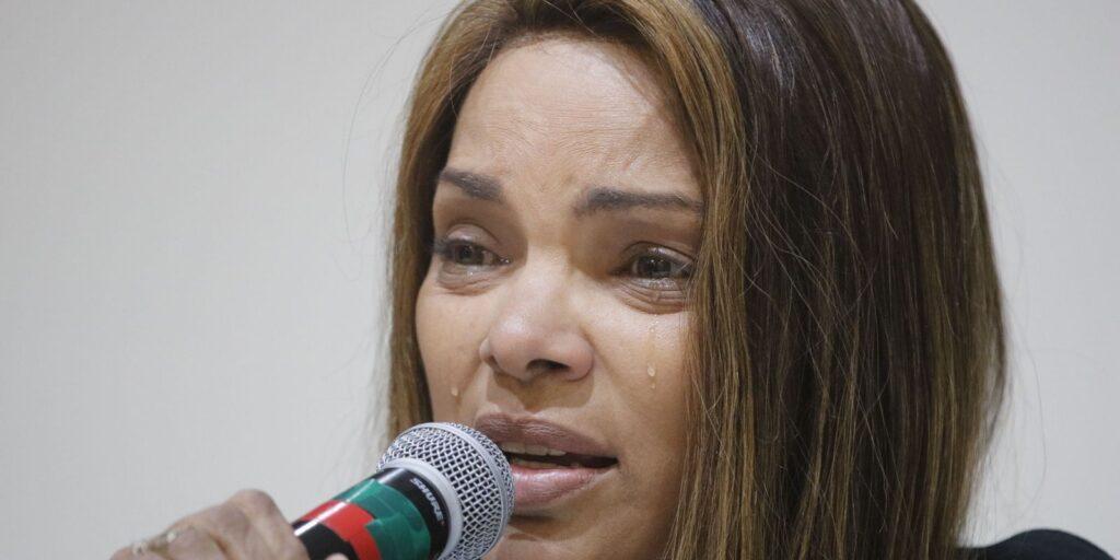 Flordelis alega injustiça e preconceito em depoimento a parlamentares