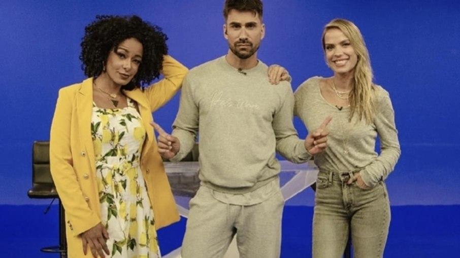 Fora da RedeTV!, Julio Rocha tira fotos do 