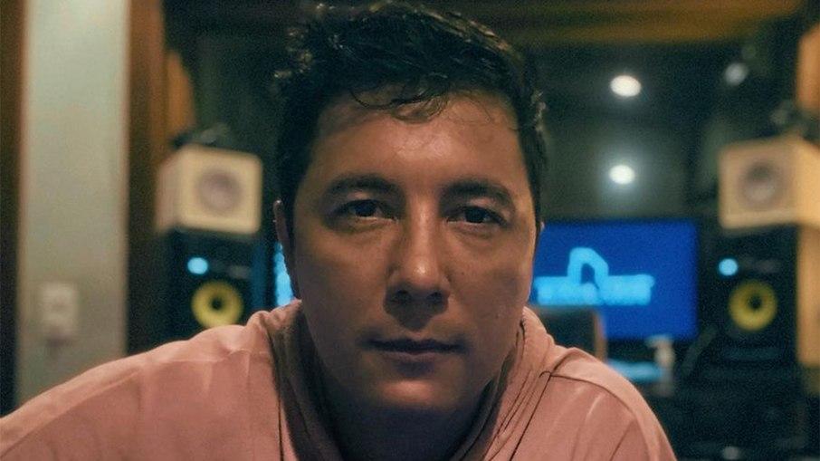 Jhean Marcell, integrante do Br'Oz, é intubado por Covid-19