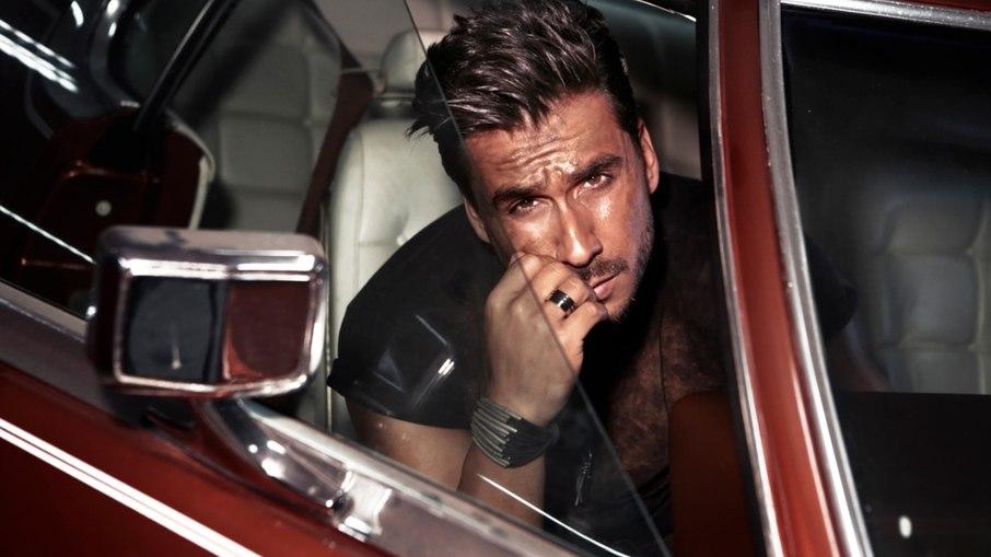 Julio Rocha conta que sempre desejou ser comunicador: 