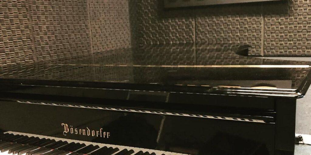 MEC FM tem aumento de quase 40% no número de ouvintes