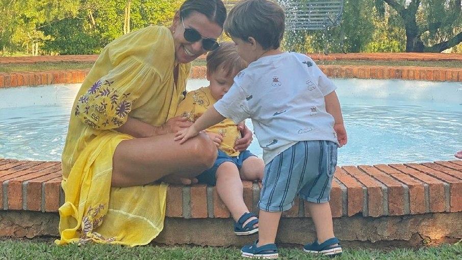Mônica Martelli diz que filhos de Paulo Gustavo a ajudaram a voltar a sorrir