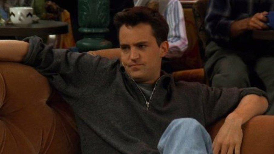 Mulher é expulsa de app de namoro após divulgar conversa com ator de Friends