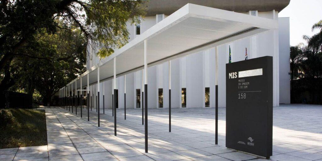 Museu da Imagem e do Som abre para visitação instalação lúdica