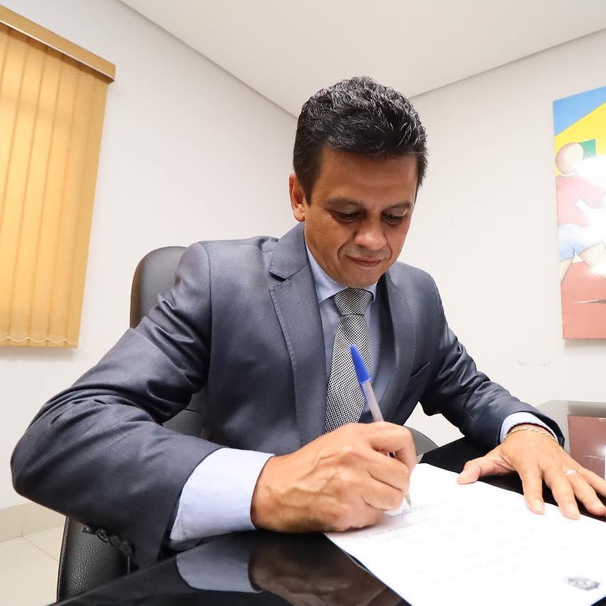 Paulinho do Barreirão coloca Anicuns nos trilhos do progresso