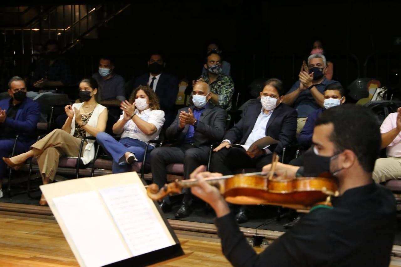 Projeto Claque seleciona artistas goianos para apresentações online