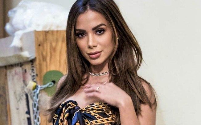 Anitta grava video sensual para o OnlyFans