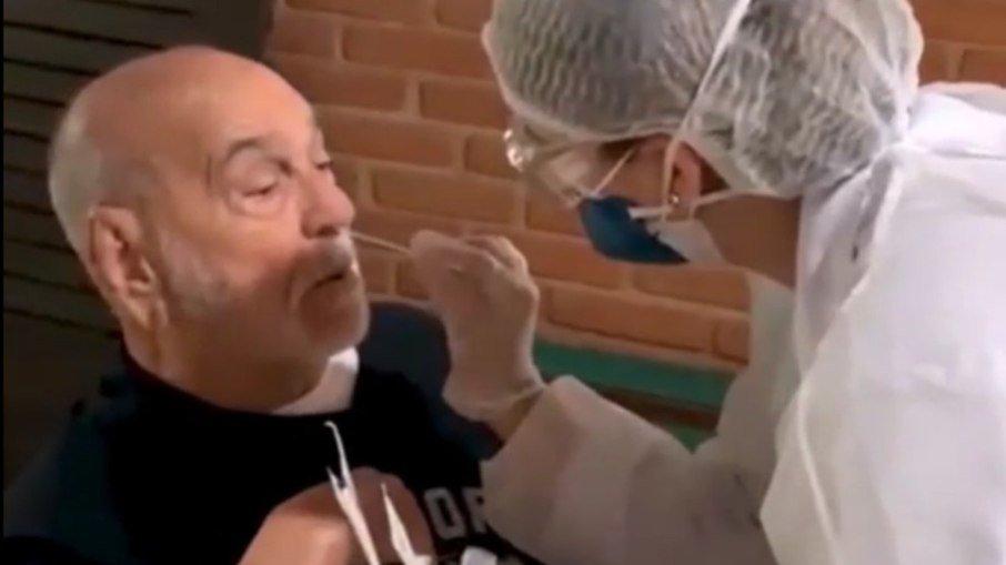 Aos 91 anos, Lima Duarte volta aos estúdios pela primeira vez na pandemia