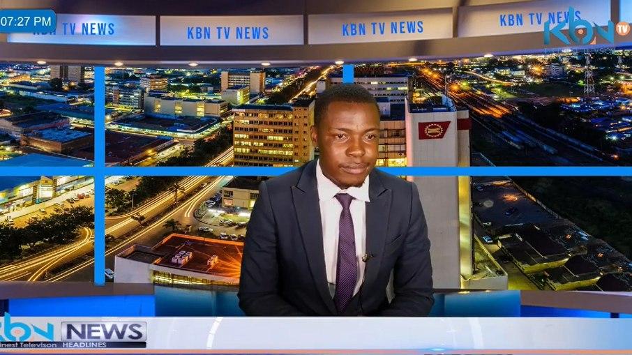 Apresentador interrompe telejornal e reclama de salários atrasados