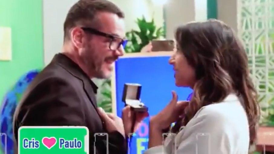 Apresentadora da Globo é pedida em casamento e se casa durante programa