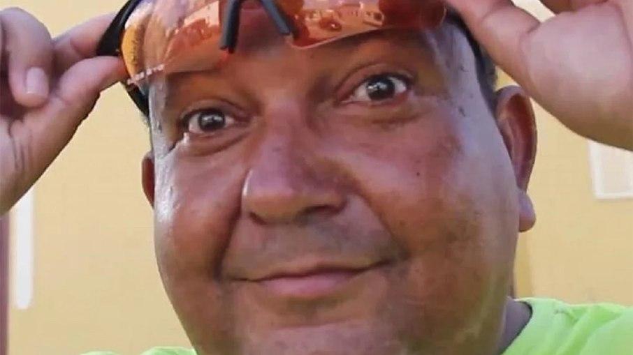 Cantor Ednaldo Pereira, famoso na internet, tem suposto nude vazado